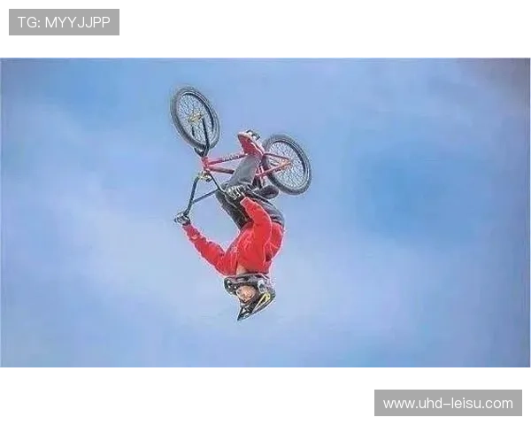 13岁刘浩冉成功刷新小轮车后空翻吉尼斯世界纪录,高度达2.9米